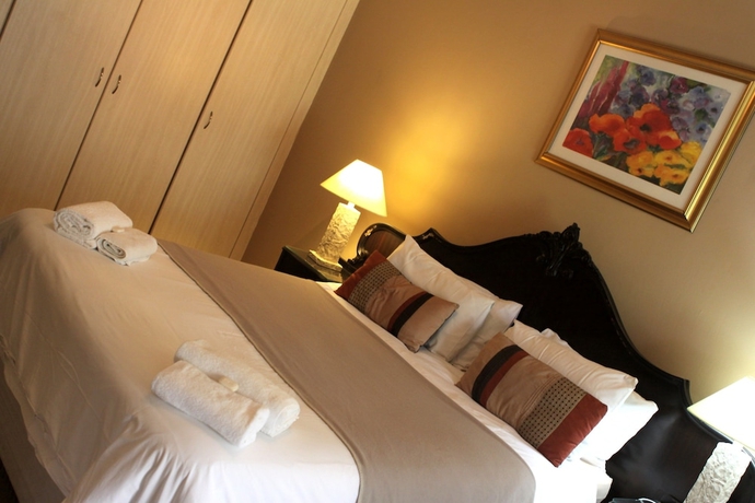 Imagen de la habitación del Hotel Airport Lodge Guest House. Foto 5