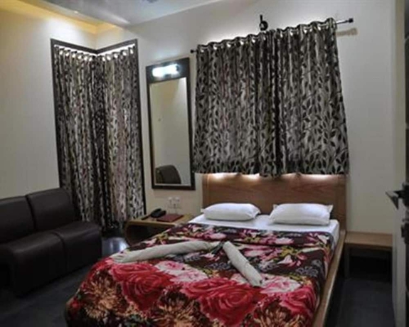 Imagen de la habitación del Hotel Airport Mayank Residency. Foto 7