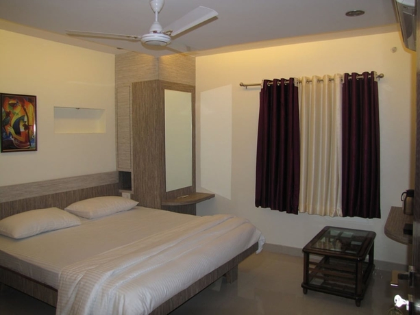 Imagen de la habitación del Hotel Airport Mayank Residency. Foto 8