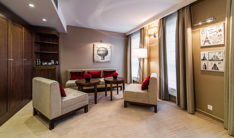 Imagen de los interiores del Hotel Airport Okecie. Foto 5