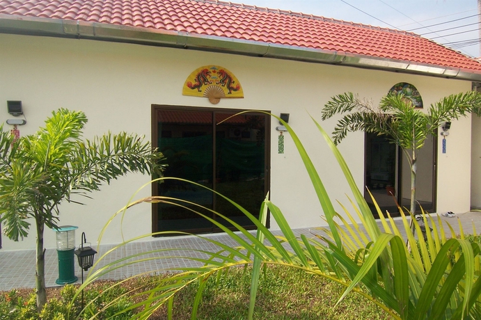 Imagen de los exteriores del Hotel Airport Overnight. Foto 9