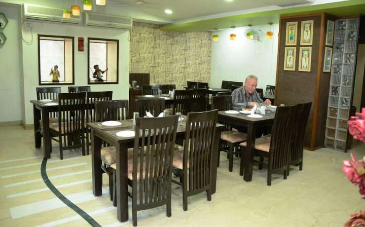 Imagen general del Hotel Airport Plaza. Foto 4