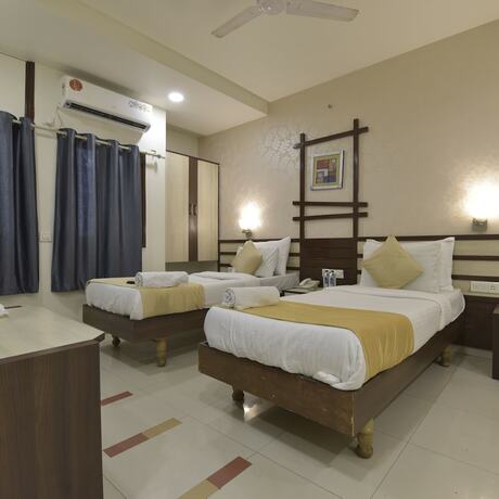 Imagen de la habitación del Hotel Airport Plaza. Foto 20