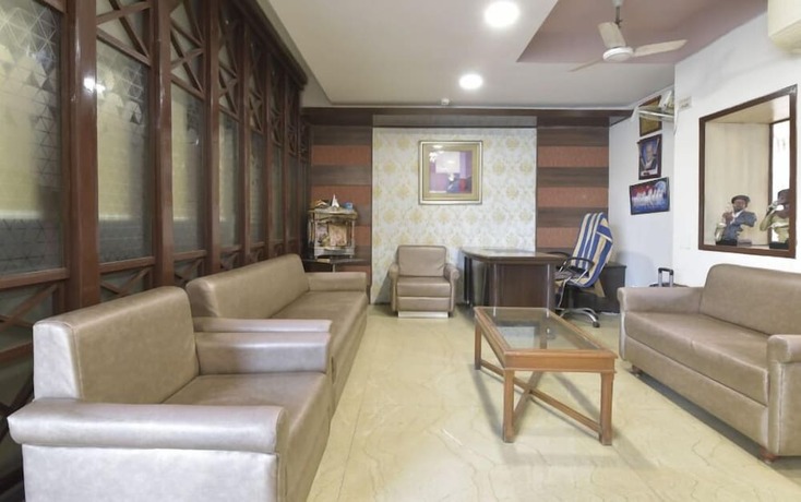 Imagen general del Hotel Airport Plaza. Foto 11