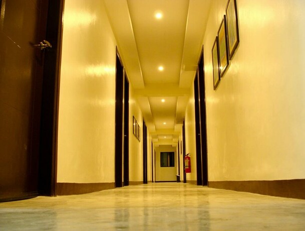 Imagen de los interiores del Hotel Airport Poddotel. Foto 31