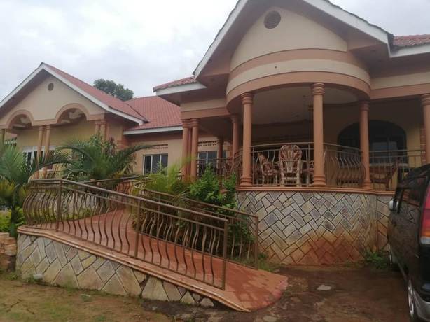 Imagen general del Hotel Airport Side Entebbe. Foto 3
