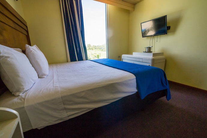 Imagen de la habitación del Hotel Airport Suites. Foto 3