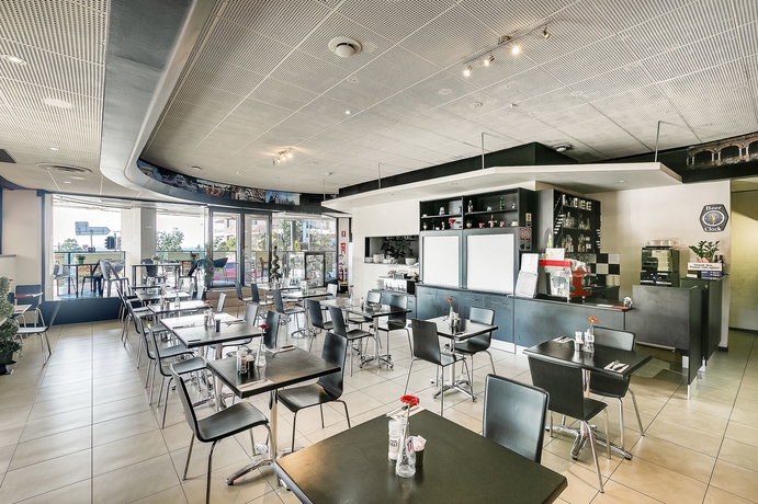 Imagen de los interiores del Hotel Airport Sydney. Foto 16