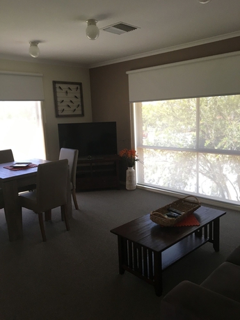 Imagen de la habitación del Hotel Airport Tourist Village Melbourne. Foto 9