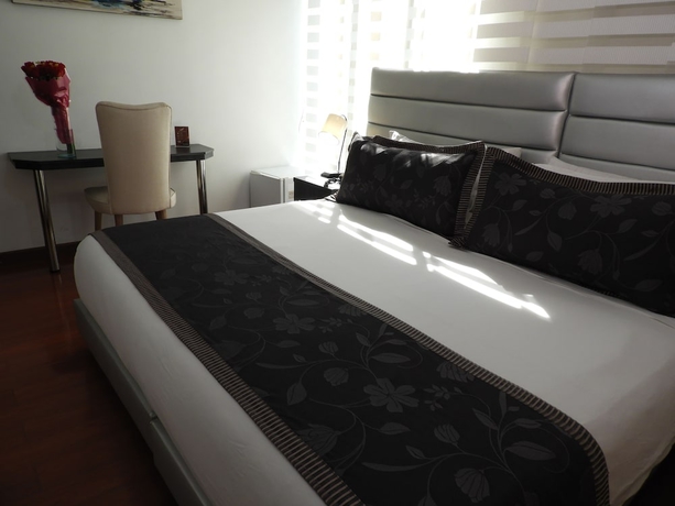 Imagen de la habitación del Hotel Airport Travel. Foto 8