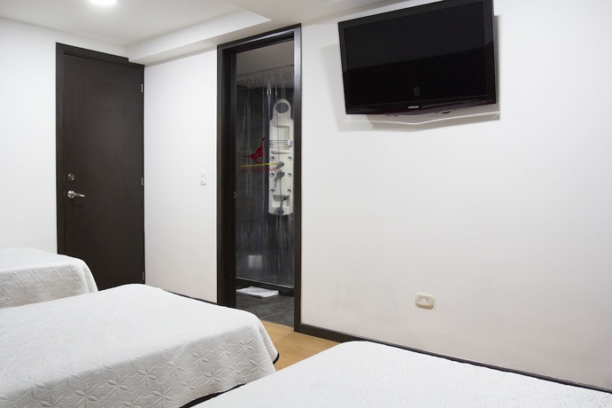 Imagen de la habitación del Hotel Airport Travel. Foto 10