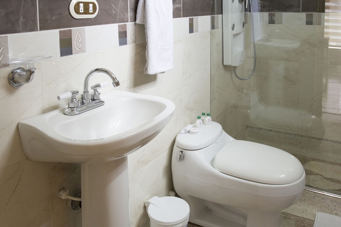 Imagen de la habitación del Hotel Airport Travel. Foto 19