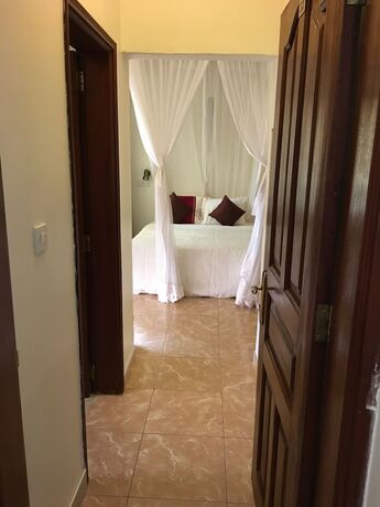 Imagen de la habitación del Hotel Airport View, Kiwafu West. Foto 18