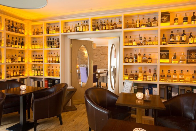 Imagen del bar/restaurante del Hotel Airport View and Secret Spa. Foto 4