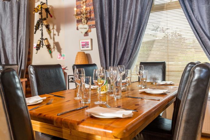 Imagen del bar/restaurante del Hotel Airport View and Secret Spa. Foto 6