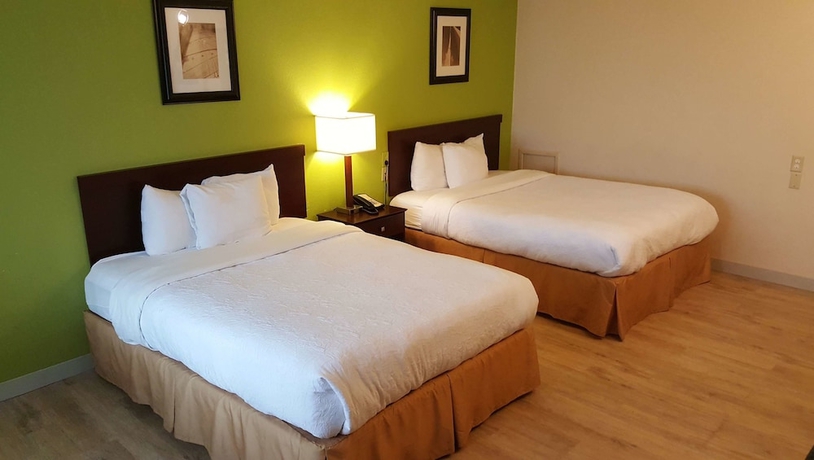 Imagen de la habitación del Hotel Airport Waterfront Inn. Foto 2