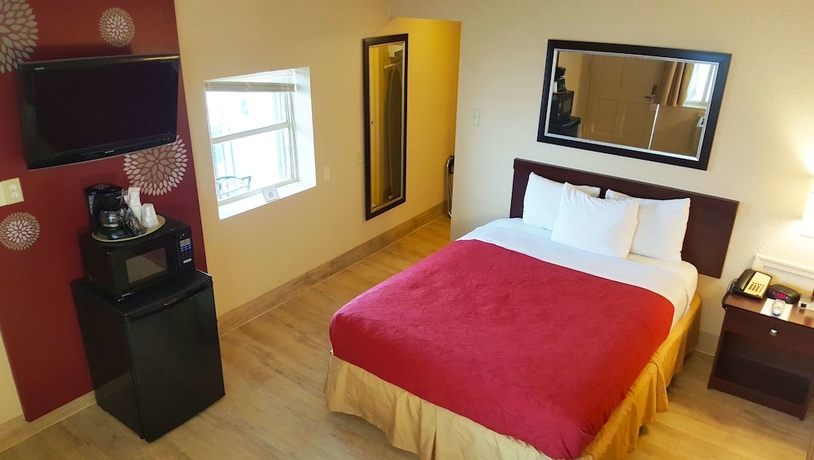 Imagen de la habitación del Hotel Airport Waterfront Inn. Foto 8