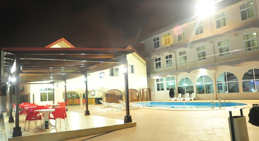 Imagen general del Hotel Airport West. Foto 7