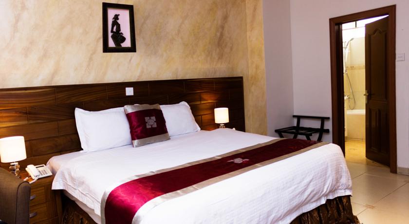 Imagen general del Hotel Airport West. Foto 14