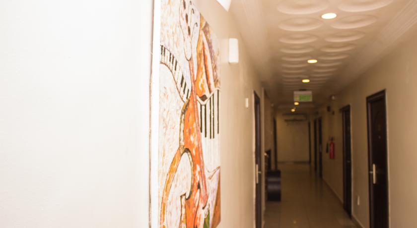 Imagen general del Hotel Airport West. Foto 10