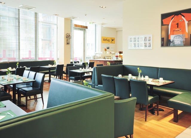 Imagen del bar/restaurante del Hotel Airport berlin adlershof. Foto 3