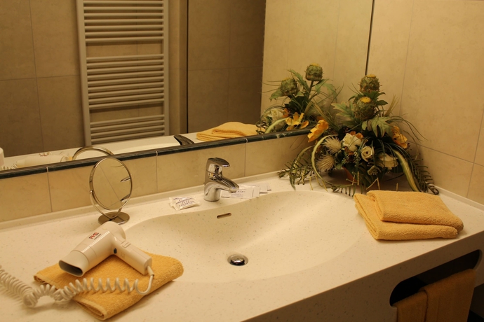 Imagen de la habitación del Hotel Airporthotel Salzburg. Foto 10
