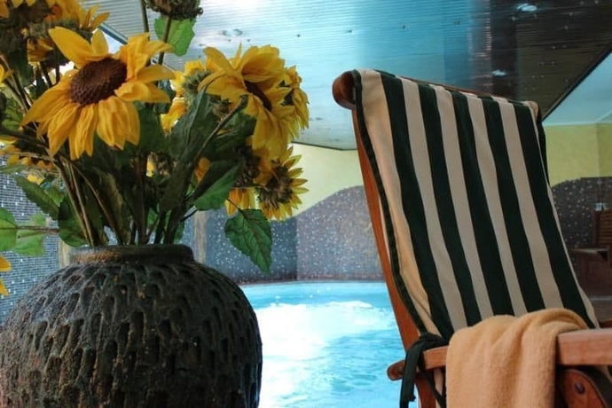 Imagen de la piscina del Hotel Airporthotel Salzburg. Foto 18