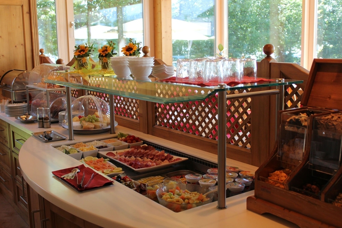 Imagen del bar/restaurante del Hotel Airporthotel Salzburg. Foto 4