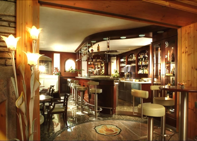 Imagen del bar/restaurante del Hotel Airporthotel Salzburg. Foto 6