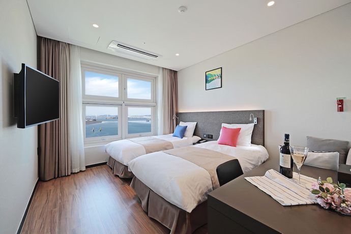 Imagen de la habitación del Hotel Airsky. Foto 2