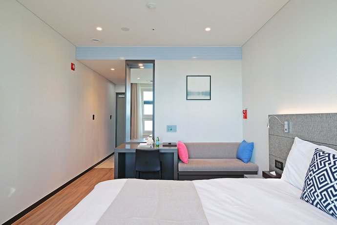 Imagen de la habitación del Hotel Airsky. Foto 4