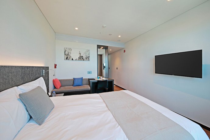 Imagen de la habitación del Hotel Airsky. Foto 12