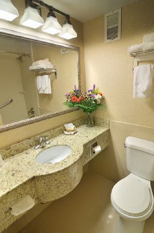 Imagen de la habitación del Hotel Airway Inn. Foto 10