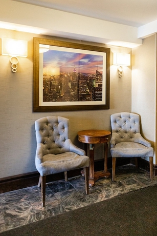 Imagen de los interiores del Hotel Airway Inn. Foto 15