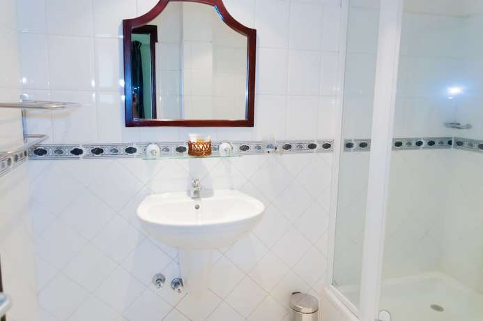 Imagen de la habitación del Hotel Aishi Machame. Foto 3