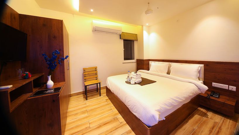 Imagen de la habitación del Hotel Aishwarya And Restaurant. Foto 7