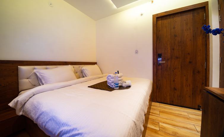 Imagen de la habitación del Hotel Aishwarya And Restaurant. Foto 12