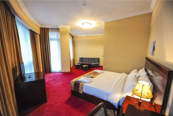 Imagen de la habitación del Hotel Aisi, Batumi. Foto 8