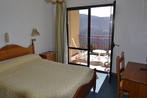 Imagen de la habitación del Hotel Aitone. Foto 13