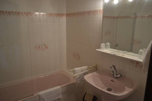 Imagen de la habitación del Hotel Aitone. Foto 14