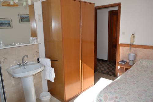Imagen de la habitación del Hotel Aitone. Foto 16