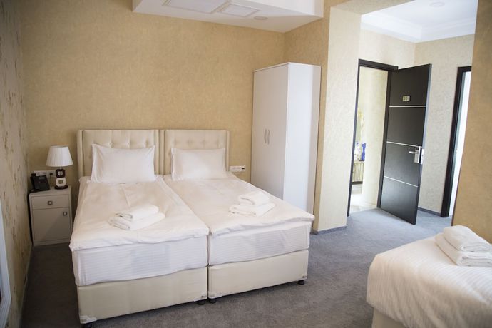 Imagen de la habitación del Hotel Aivani. Foto 10