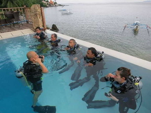 Imagen general del Hotel Aiyanar Beach and Dive Resort. Foto 8