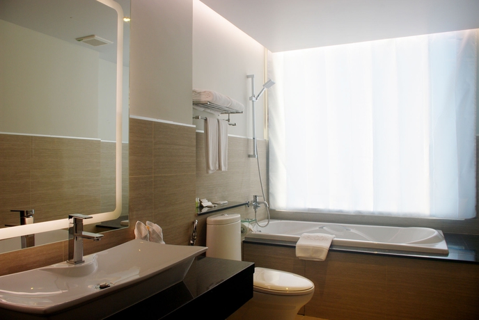 Imagen de la habitación del Hotel Aiyara Grand. Foto 11