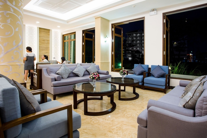 Imagen de los interiores del Hotel Aiyara Palace. Foto 12