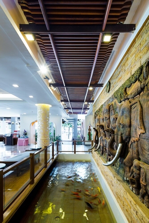 Imagen de los interiores del Hotel Aiyara Palace. Foto 15