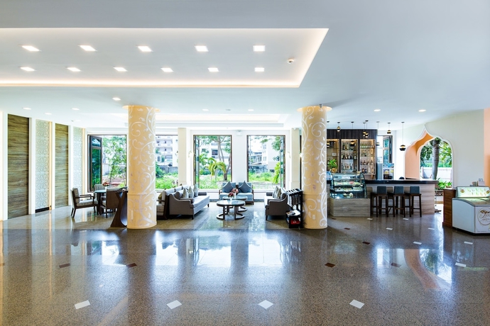 Imagen de los interiores del Hotel Aiyara Palace. Foto 17