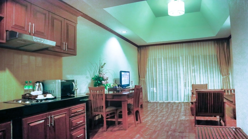 Imagen de la habitación del Hotel Aiyaree Place. Foto 11