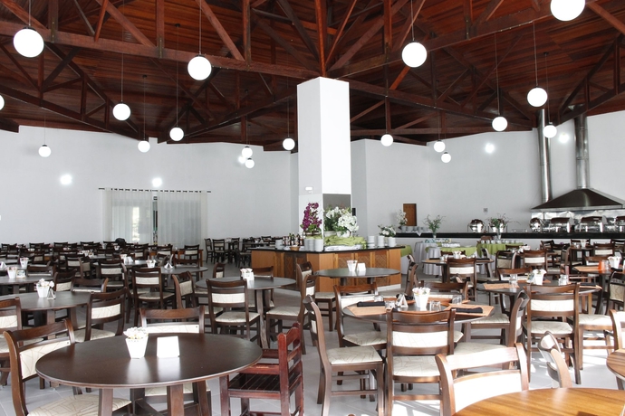 Imagen del bar/restaurante del Hotel Aizen. Foto 4