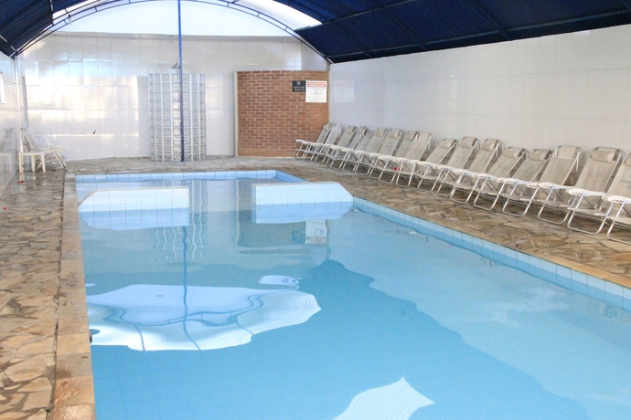 Imagen de la piscina del Hotel Aizen. Foto 15